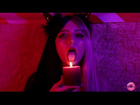 ❤️ Ástríðufullt blowjob frá Sexy Succubus með munnfyllingu ☑ Klám hjá okkur ☑