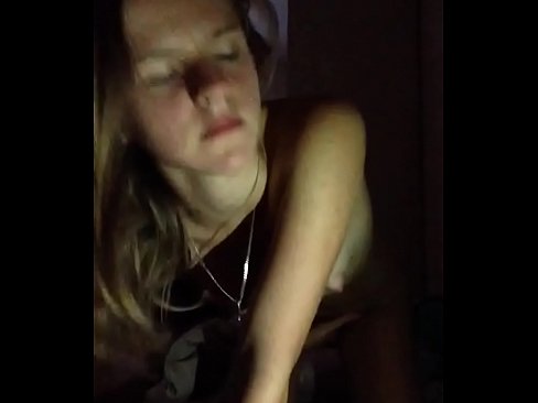 ❤️ Stúlka sjálfsfróar sér og kúrir ☑ Klám hjá okkur ☑